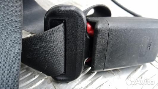 Ремень безопасности с пиропатроном сиденья передне