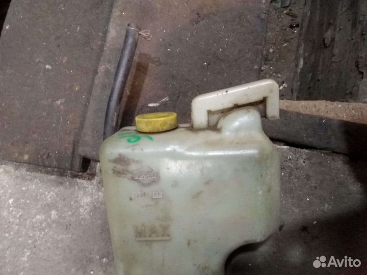 Бачек расширительный ниссан альмера N-15