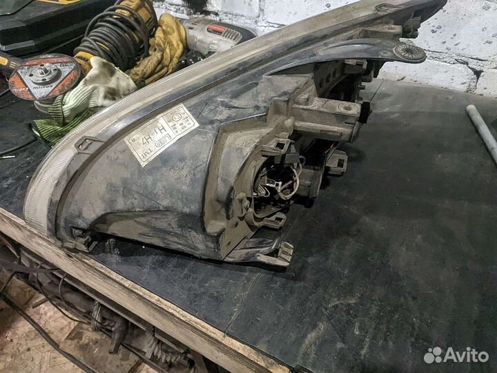 Фара правая Ford focus 2