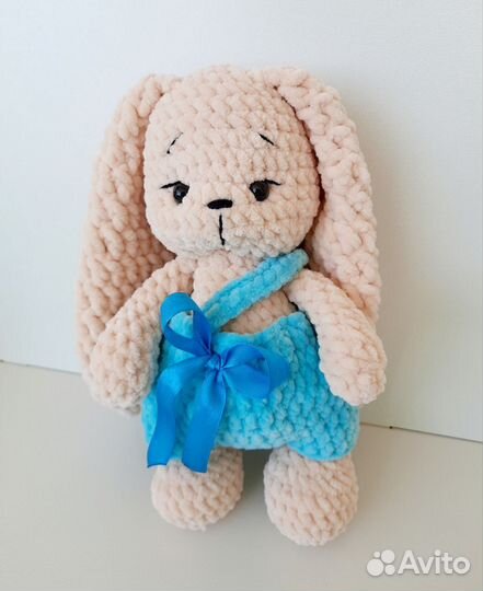 Плюшевый заяц