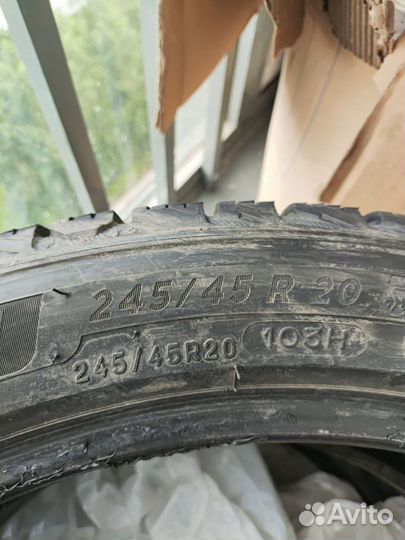 Michelin X-Ice Snow SUV 245/45 R20