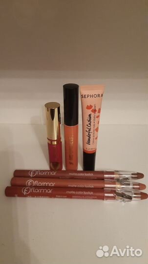 Помада пакетом