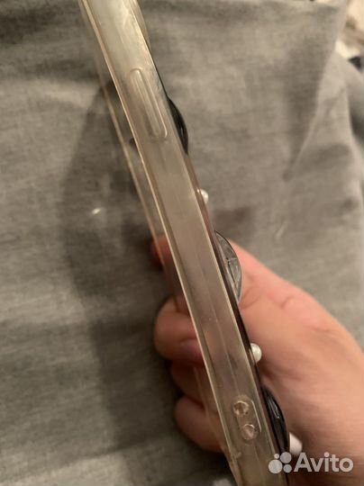 Чехол на iPhone 13