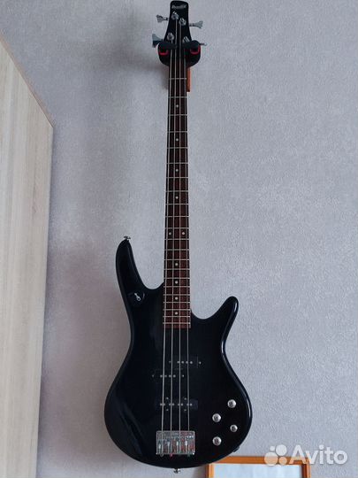 Бас гитара ibanez GSR 200