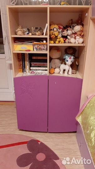 Шкаф для книг