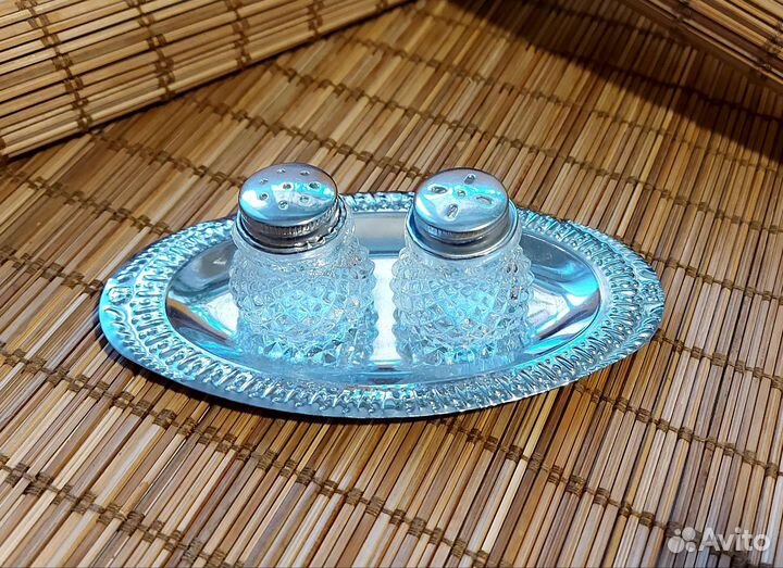 Солонка и перечница винтаж хрусталь