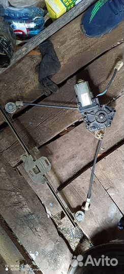 Электростеклоподъемник