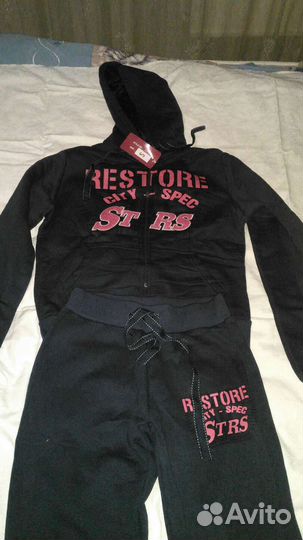 Костюм спортивный женский размер S новый с биркой