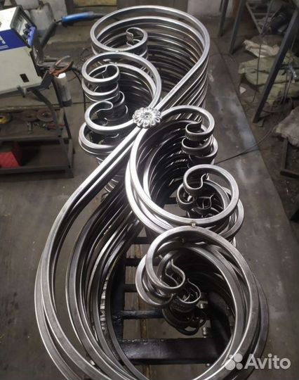 Декоративные элементы(узор из трубы)