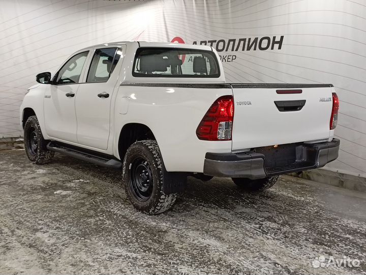 Toyota Hilux 2.4 МТ, 2022, 42 км