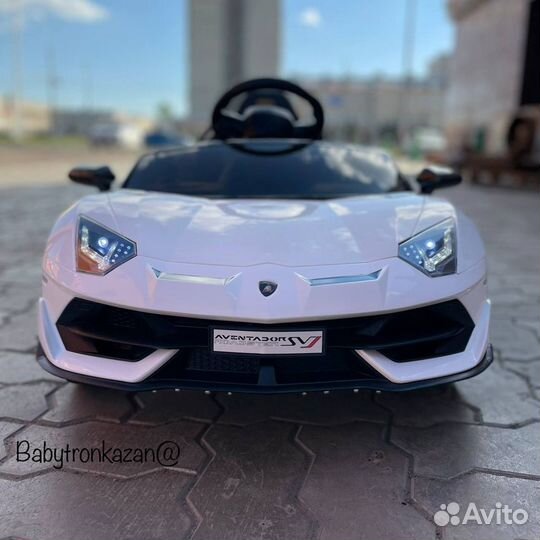 Детский электромобиль Lamborghini Aventador SVJ