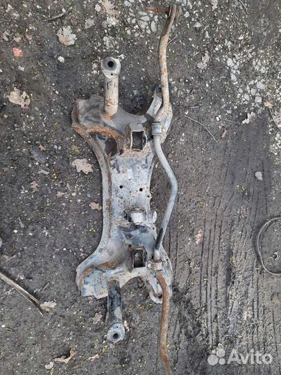 Подрамник geely mk