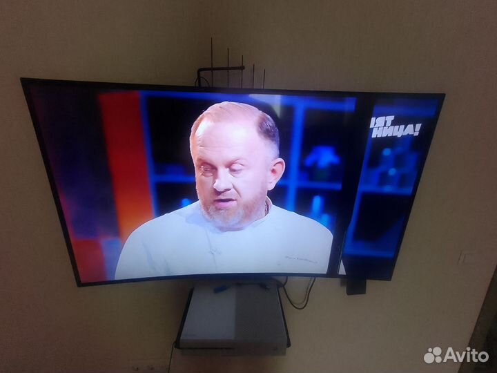 Телевизор Samsung UE55K6550BU