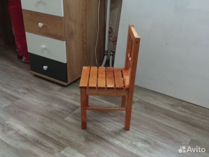 Маленький стульчик