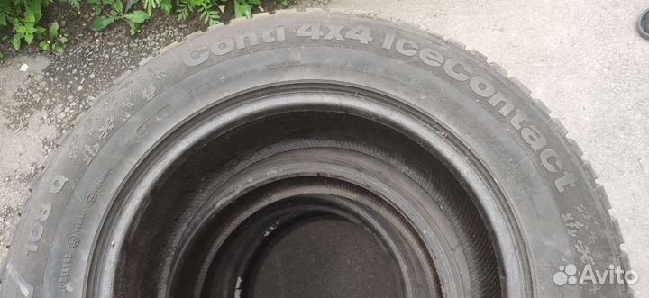 Continental Conti4x4IceContact 235/65 R17 108Q