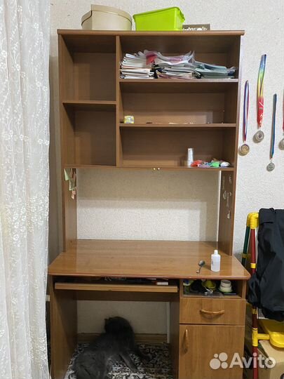 Компьютерный стол