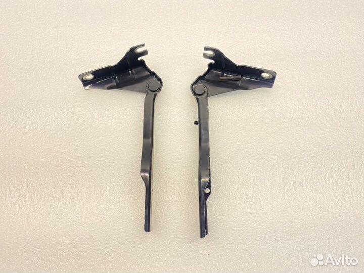 Петля капота Volkswagen Polo седан 1.6 2014