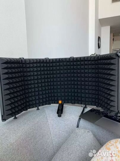 Акустический экран со стойкой (новый)