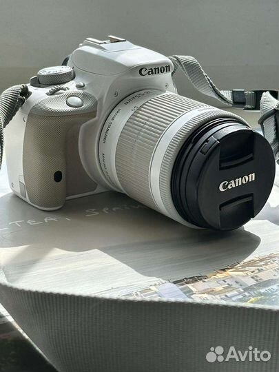 Зеркальный фотоаппарат canon 100D