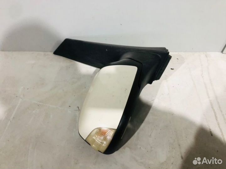 Зеркало правое Ford C-Max 2.0 aoda 2005