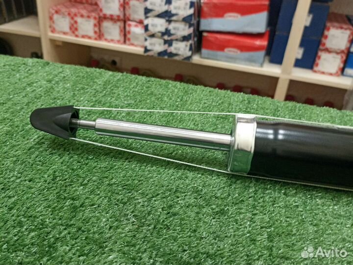 Амортизатор задний Volvo S80 II V70 III (06-16г)