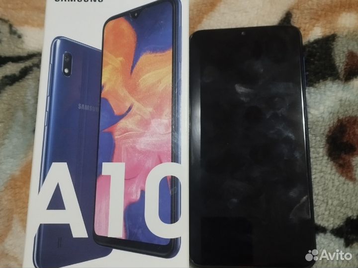 Samsung Galaxy A10, 2/32 ГБ