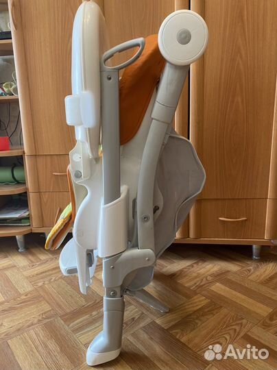 Стульчик для кормления cam