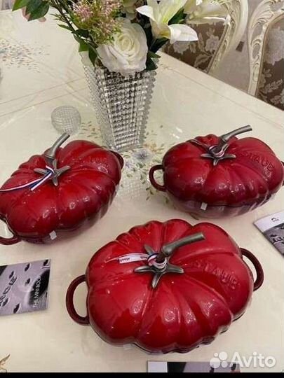 Кастрюля чугунная staub