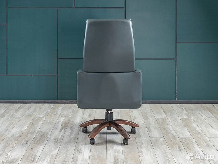 Кресло для руководителя minos codutti Италия