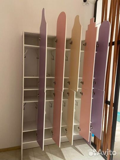 Детские шкафчики. Шкаф в раздевалку детского сада