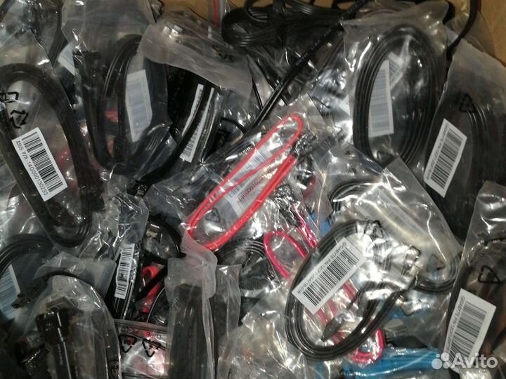 SATA кабель много, коробка