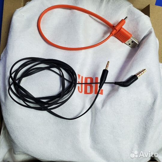 Беспроводные наушники JBL Tune 720BT, mini jack 3