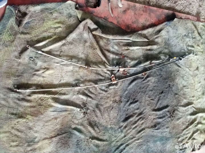 Митсубиси каризма троса ручника