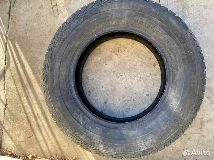 Kumho 946S 125/35 R16