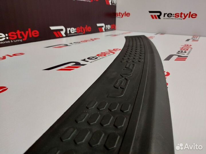 Накладка заднего бампера Lexus RX270 10-15г K2327