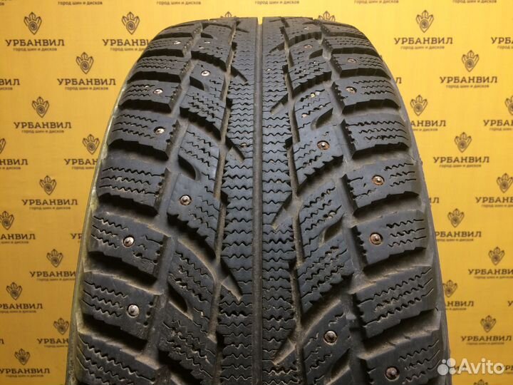 Kumho I'Zen RV Stud KC16 225/65 R17 106T