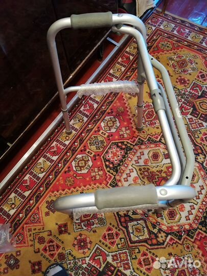 Ходунки для взрослых и пожилых инвалидов