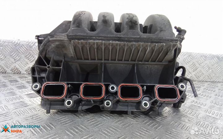 Коллектор впускной Volkswagen Passat B6 2007