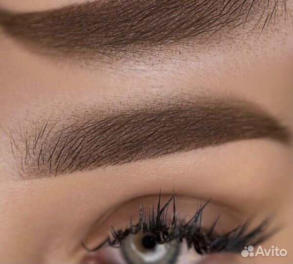 Модель на перманентный макияж