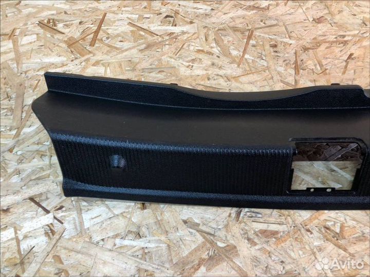 Накладка багажника Mercedes C W204 646.811 OM646