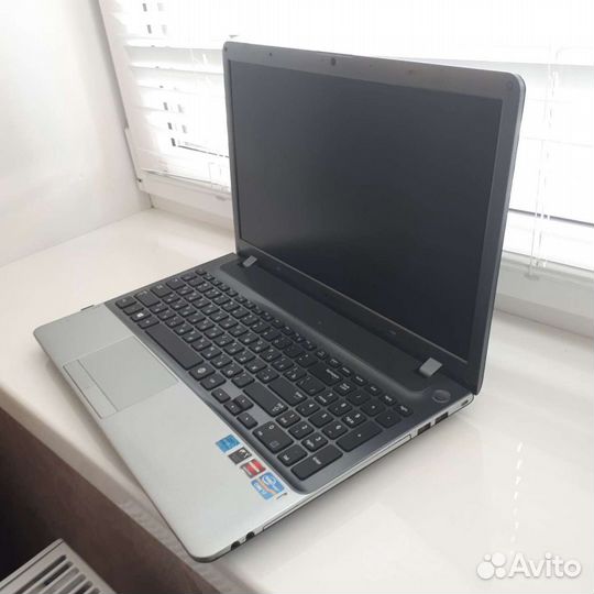 Ноутбук Samsung