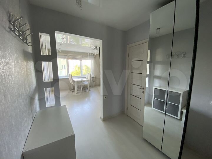 2-к. квартира, 54 м², 4/10 эт.