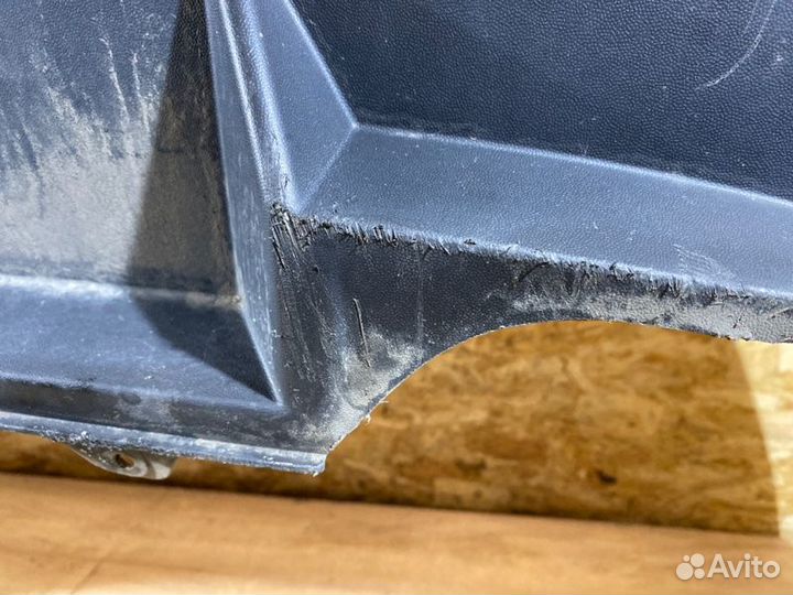 Бампер в сборе задний Skoda Octavia A7 liftback 1