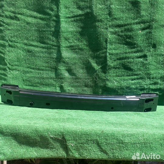 Усилитель переднего бампера toyota camry xv 40