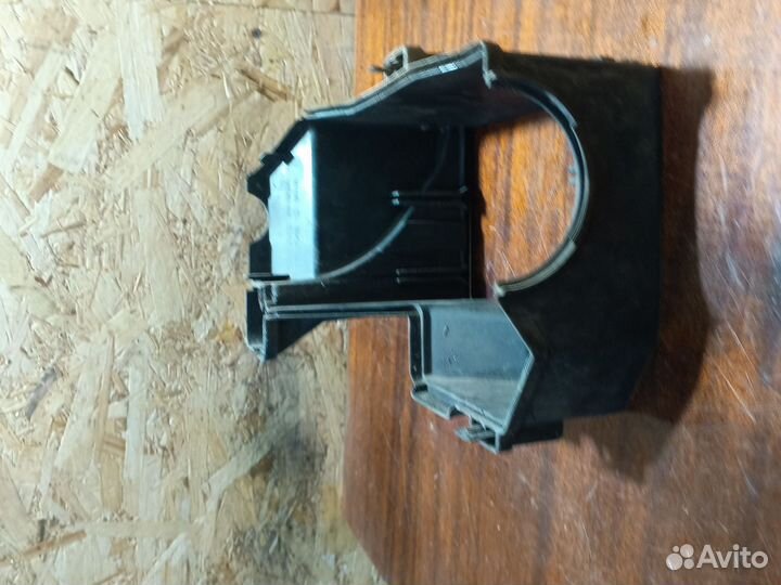 Корпус блока предохранителей Вольво XC 90