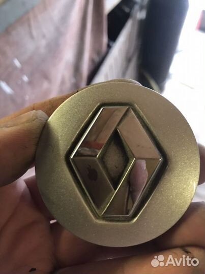 Рено Дастер колпачок диска