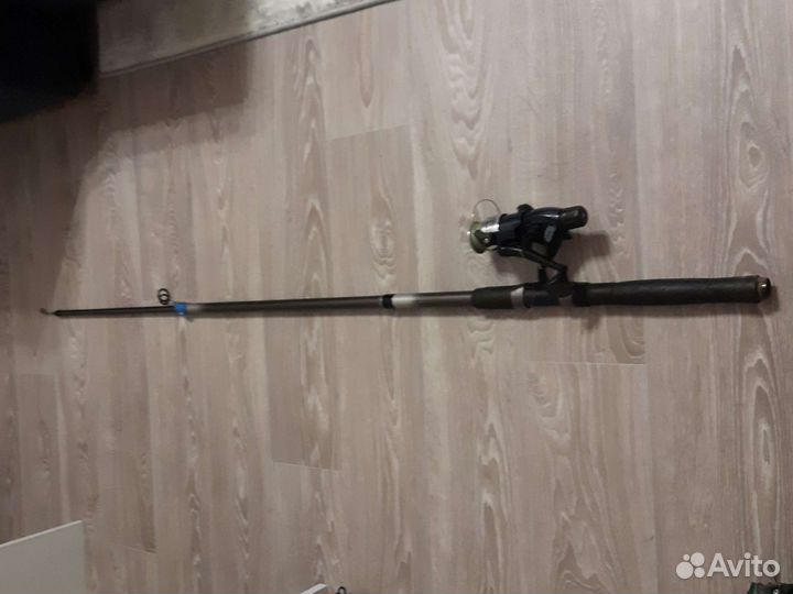 Спиннинг damask 3.00 с катушкой св140А