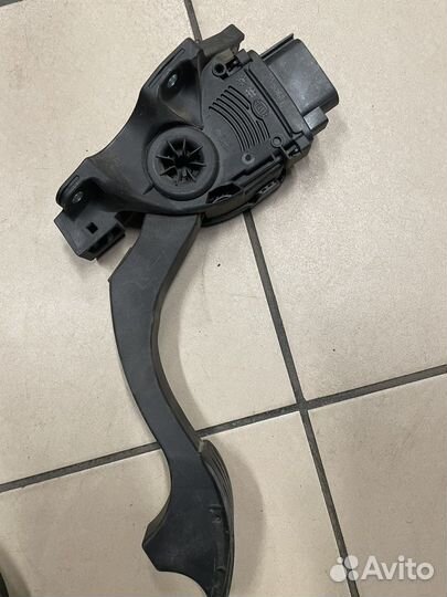 Педаль акселератора Ford Mondeo 4 6PV01083414