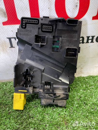 Блок подрулевых переключтаелей 1k0953549 VAG