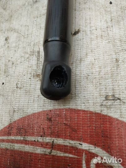 Амортизатор капота Infiniti Fx35 S51 VQ35HR